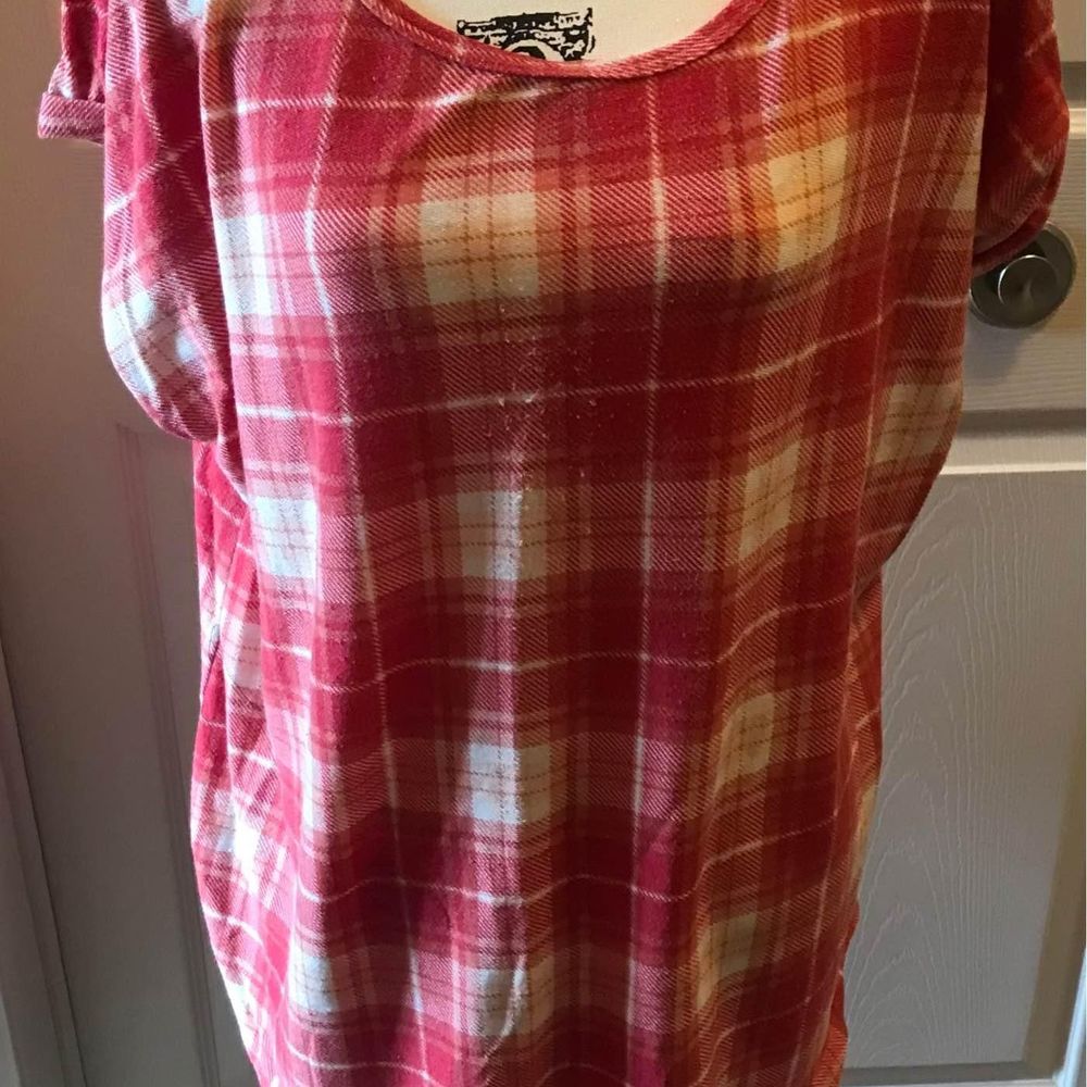 Cool Melon Women’s plus size 3x red and white plaid shirt